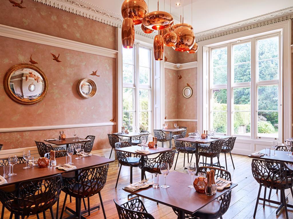 Cotswold Grange Bed & Breakfast Cheltenham Exterior foto The restaurant at The Old parsonage